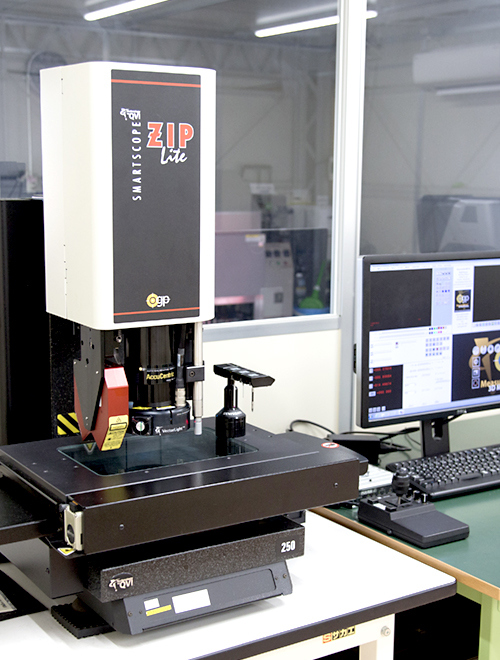 Coordinate measuring machine
