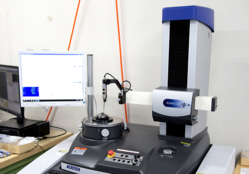 Roundness measuring instrument